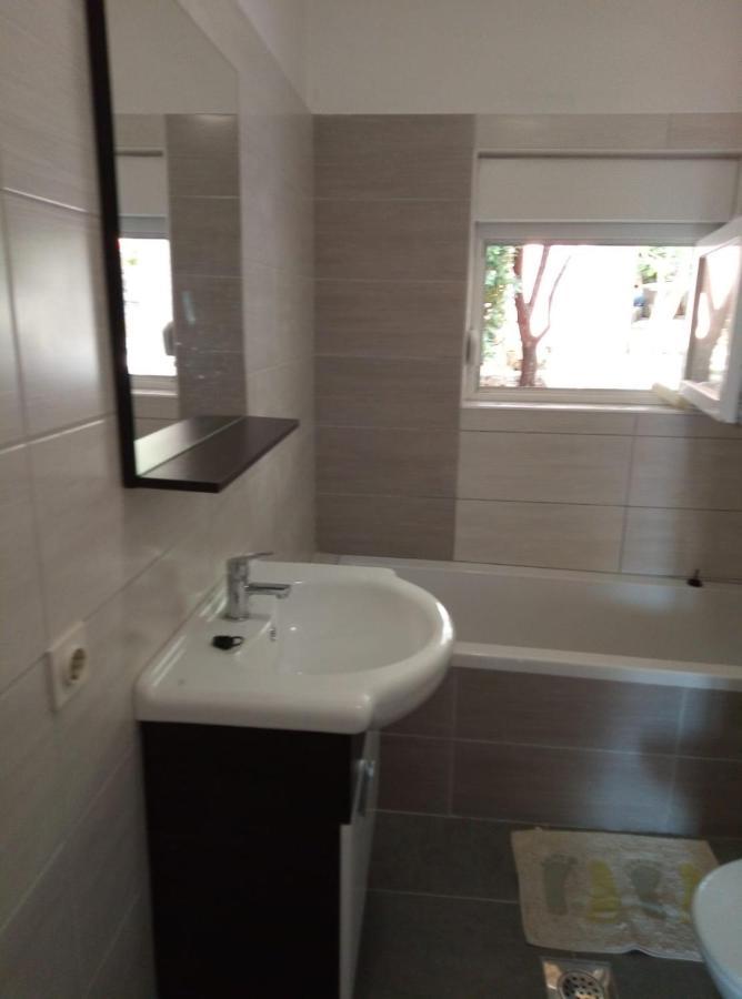 Anka Pag Appartement *