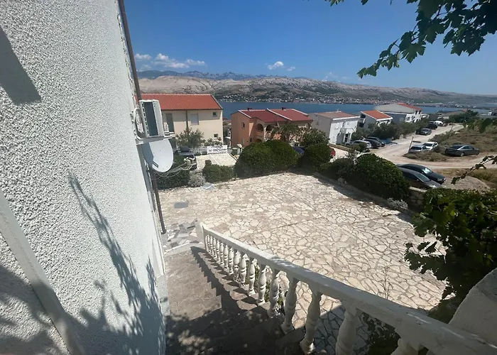Apartments Anka Pag