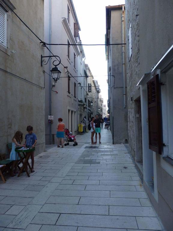 Anka Pag Apartment *